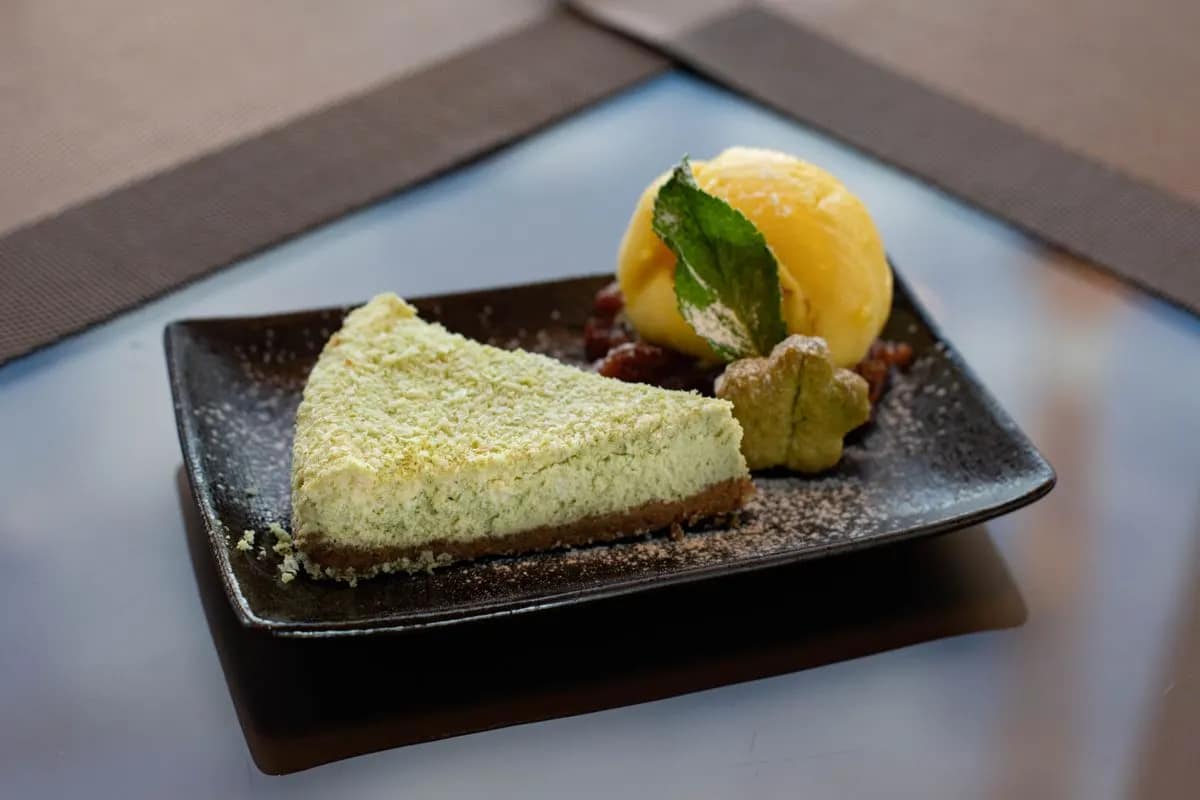 Posso encomendar cheesecake com antecedência e congelar?