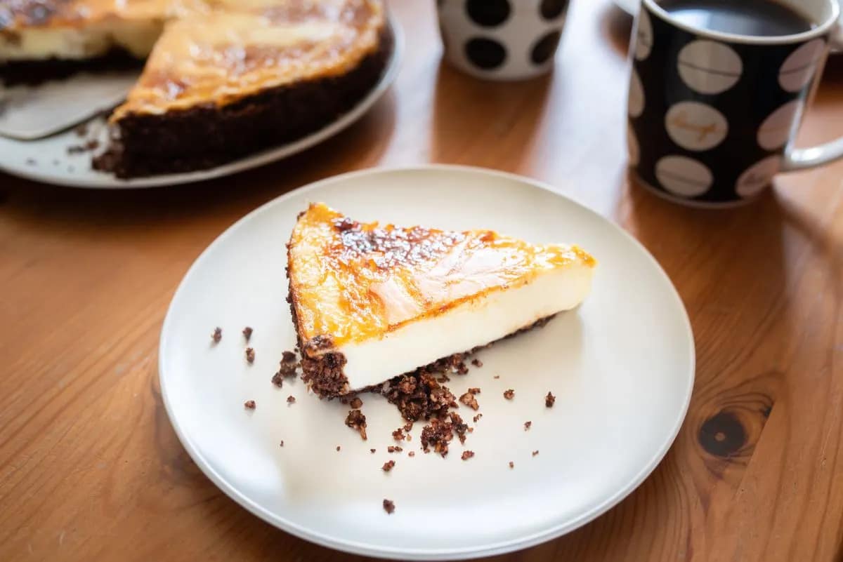 Quantas fatias rende um cheesecake inteiro?